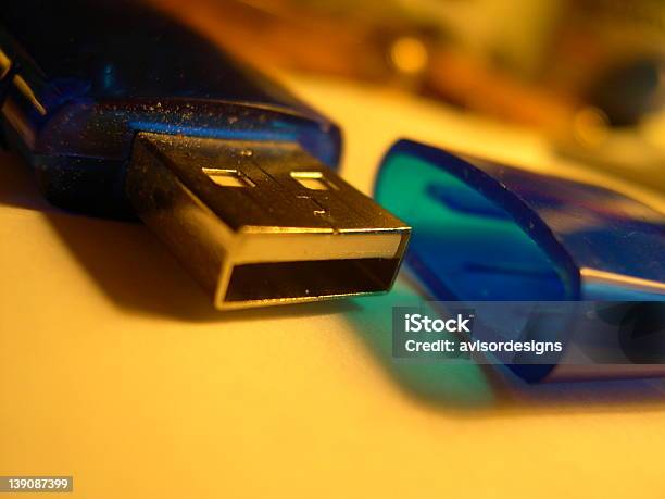 Unidade Usb - Fotografias de stock e mais imagens de Armazém - Armazém, Byte, Cabo USB