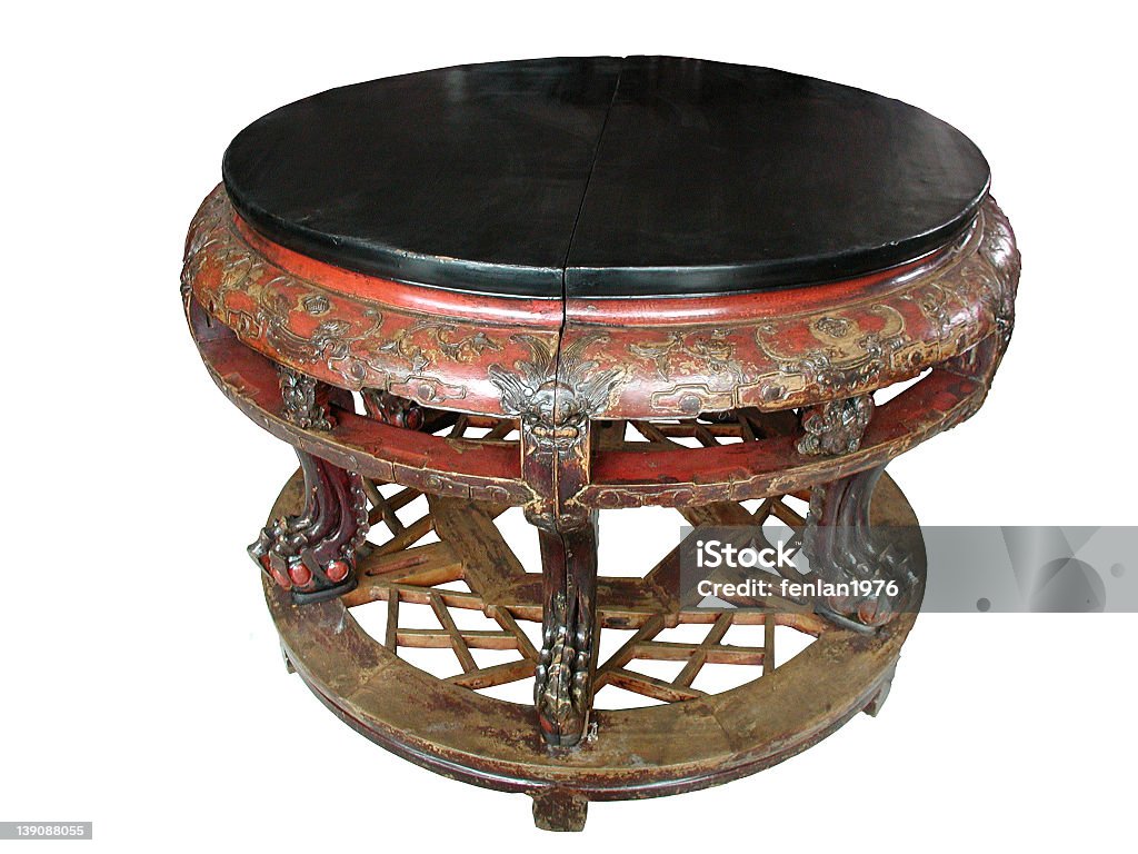 Anciens chinois sculptés table ronde (isolé - Photo de Antiquités libre de droits