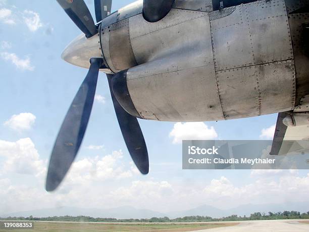 Foto de Hélice Avião e mais fotos de stock de Avião - Avião, Estilo retrô, Acidentes e desastres