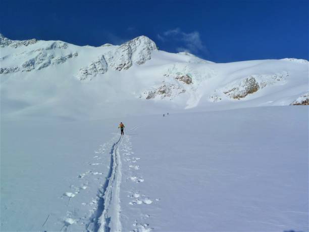 istock Italian alps with snow 1390889329