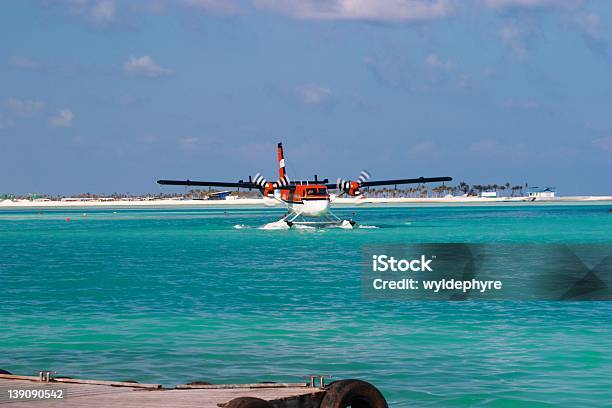 Photo libre de droit de Transport En Hydravion banque d'images et plus d'images libres de droit de Pont d'équipage - Pont d'équipage, Hydravion, Maldives