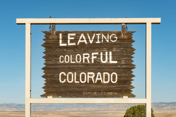 istock Leaving Colorful Colorado Sign 1390908115