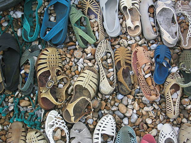 lavaggio up vecchio sandals - jelly shoe foto e immagini stock