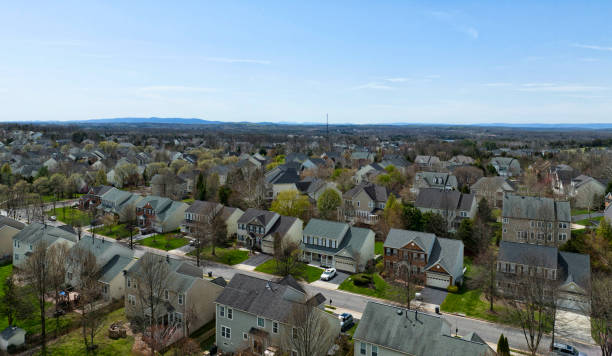 Ashburn, Virginia Community Aerial view of a Ashburn, Virginia residential community. ashburn virginia stock pictures, royalty-free photos & images