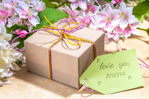 istock Mother day greeting card background 1390987127