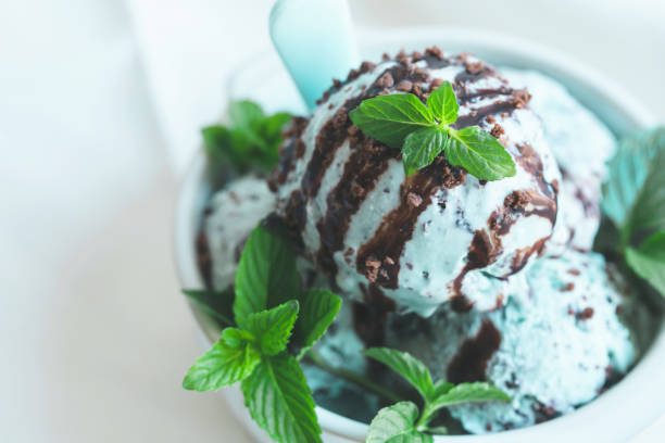 istock Chocolate mint flavored ice cream 1391050051