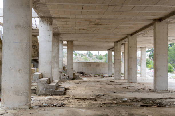 istock Building structure under construction in a state of abandonment 1391080235