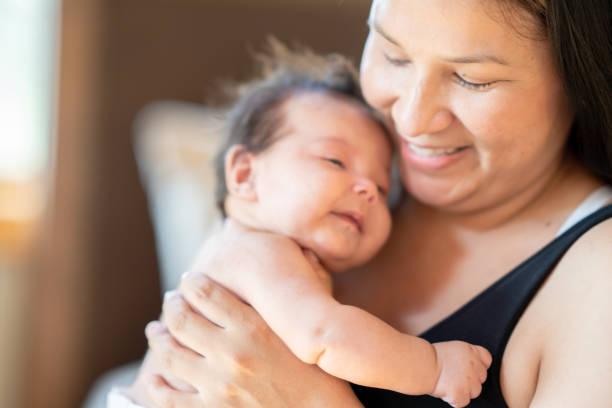 istock Native American Mother and Her Baby 1391081170