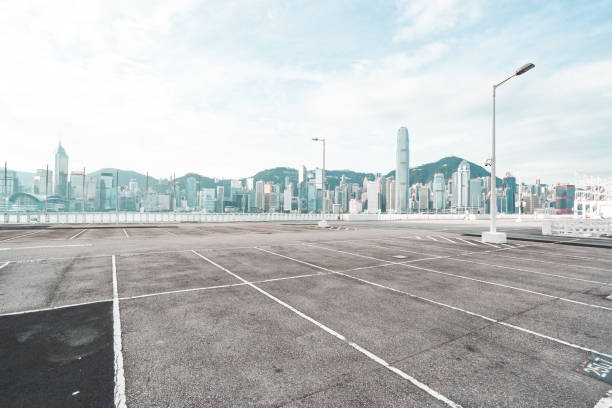 istock Empty floor with modern skyline and buildings in Hong Kong 1391086457