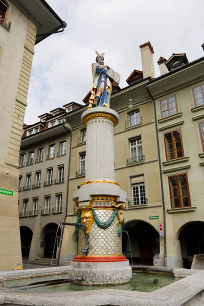 fontanna mojżesza na starym mieście - architecture berne berne canton townhouse zdjęcia i obrazy z banku zdjęć