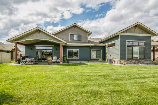istock Backyard with lots of new grass 1391161467
