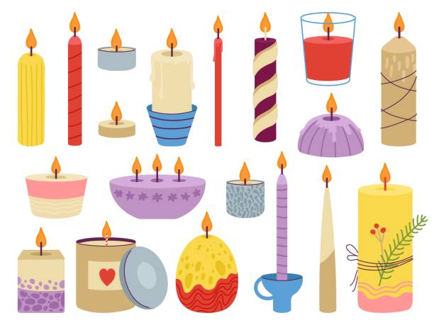 ilustraciones, imágenes clip art, dibujos animados e iconos de stock de juego de velas. vela artesanal con detalles, relajación romántica y elementos de fiesta. cera aislada con fuego, aromaterapia luz cálida. decoración hogar spa decente kit vectorial - vela