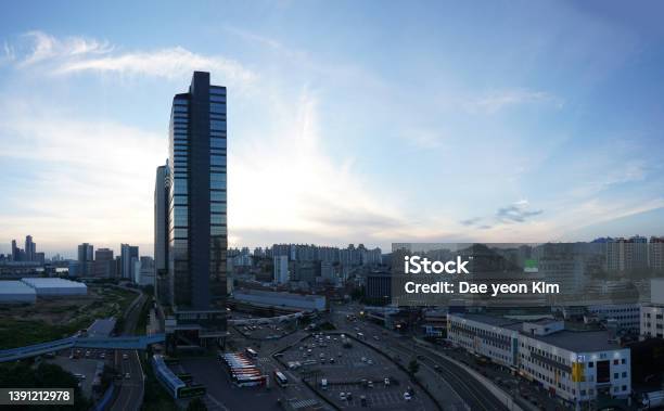 The View Of Yongsangu Seoul Korea Stock Photo - Download Image Now - Apartment, Architecture, Asia