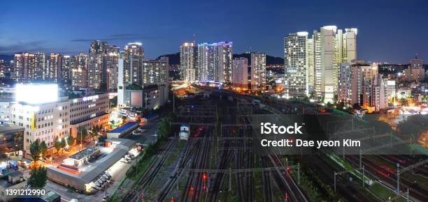 Trains In Yongsangu Seoul Korea Stock Photo - Download Image Now - Apartment, Architecture, Asia