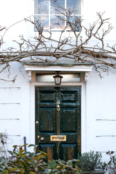 istock British House Door, UK 1391221833