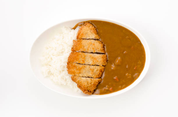 japanisches curry, katsu-curry, curryreis mit schweineschnitzel - tonkatsu stock-fotos und bilder