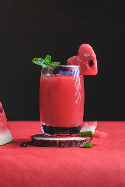 succo di anguria - watermelon melon fruit juice foto e immagini stock