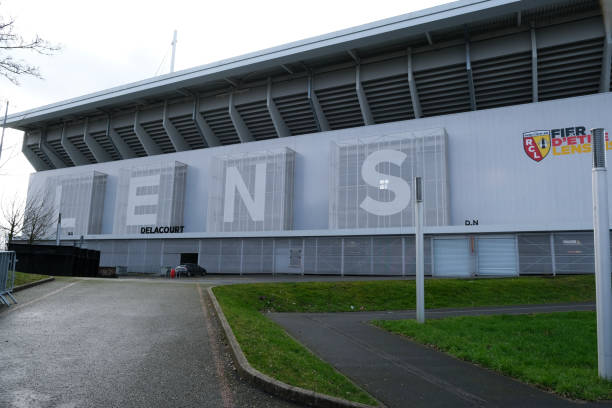 vista exterior del stade bollaert delelis - lens fotografías e imágenes de stock