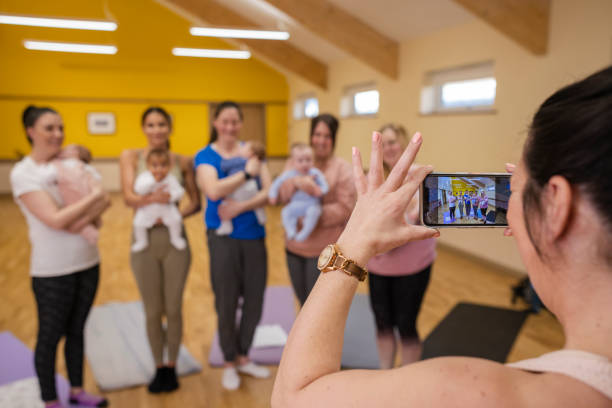 istock Mummy's Yoga Group Picture 1391252498