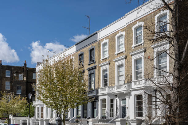 istock Town Houses 1391253004
