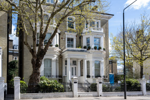 istock Typical townhouses in Notting Hill 1391254203