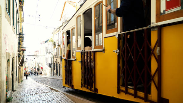 istock electric - lisbon - transport 1391310569