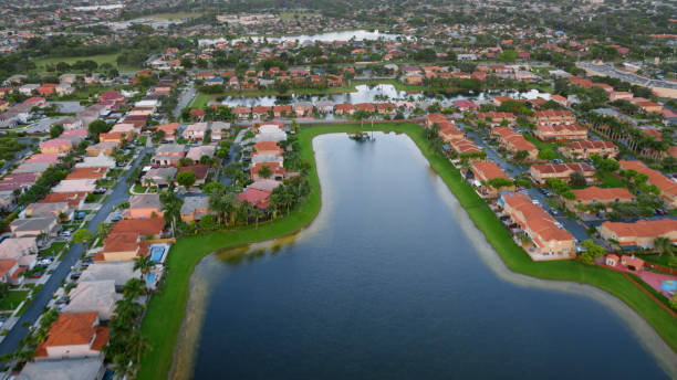 istock View of Kendale Lakes in Miami-Dade County 1391364751