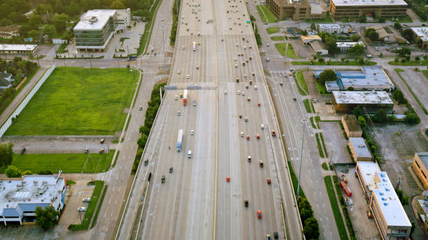 istock Cars moving on freeway 1391379789
