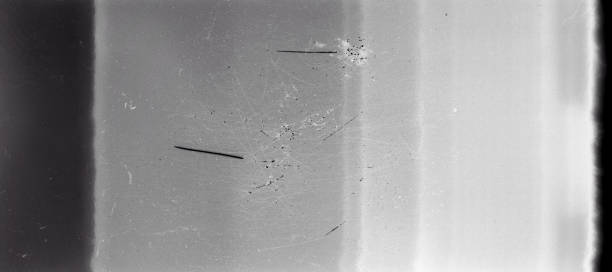 istock Old grunge filmstrip 1391429376