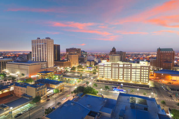 istock El Paso, Texas, USA Downtown at Dusk 1391434849