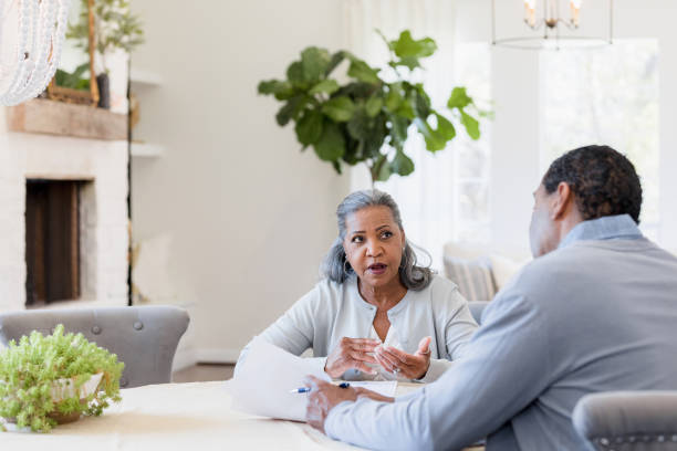 istock Discussion to review retirement 1391464011
