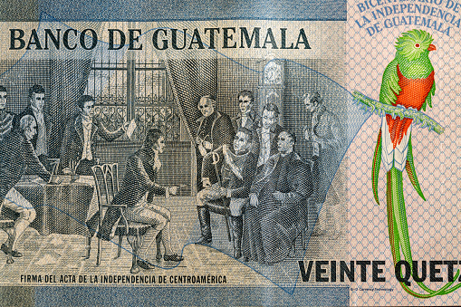 Qetzal bird, Guatemala currency symbol and name, Reverse of the 20 Quetzala banknote