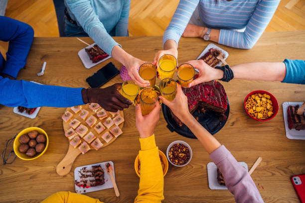 istock Friends celebrating birthday 1391480364