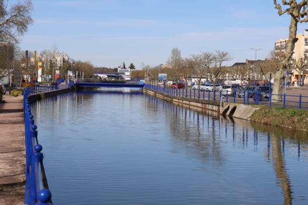 istock Montceau Les Mines - Canal du centre 1391635404