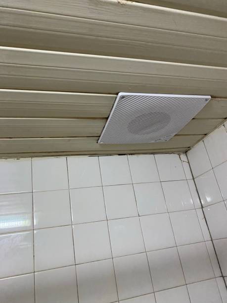 istock small fan as air duct 1391639445