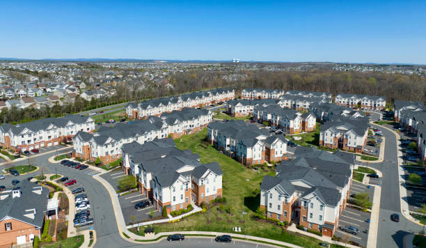 Ashburn, Virginia Community Aerial view of Townhomes in Ashburn, Virginia. ashburn virginia stock pictures, royalty-free photos & images