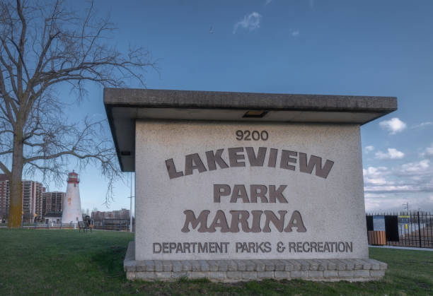 istock Lakeview Park Marina - Windsor, Ontario 1391665901