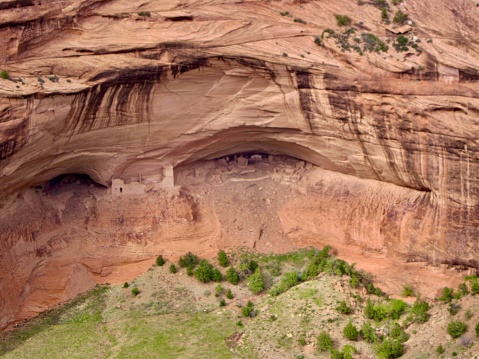 The largest ancient Puebloan village in Canyon de Chelly. Situated 300 feet above the canyon floor has close to 70 rooms. Canyon de Chelly National Monument is in Chinle, Arizona.