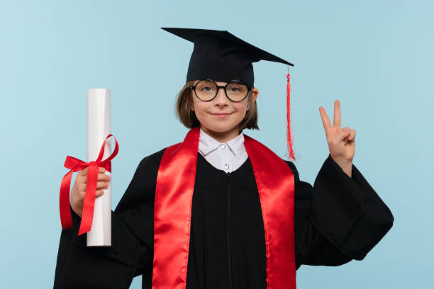 istock Child whizkid graduation certificate 1391730105