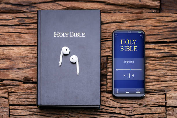 istock Hearing Bible Music On Phone 1391821011