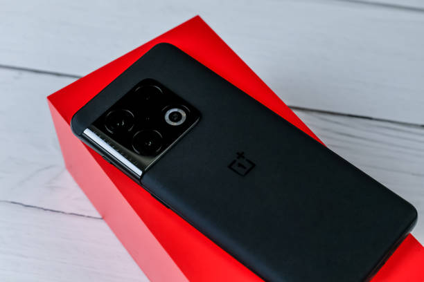 OnePlus 10 Pro in volcanic black color after being purchased on launch date
