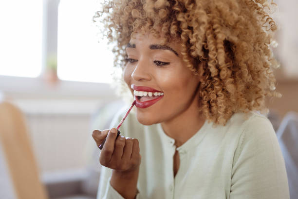 istock Life's better in red lipstick 1391900349