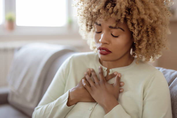 istock Pressure in the chest 1391903816