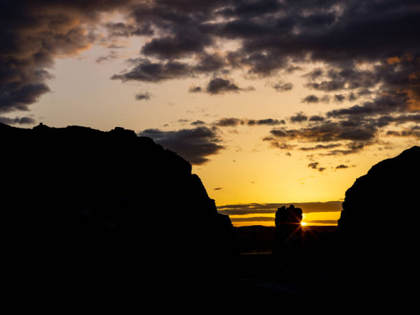 istock Dramatic sunrise over mountains near Rome Oregon 1391963644