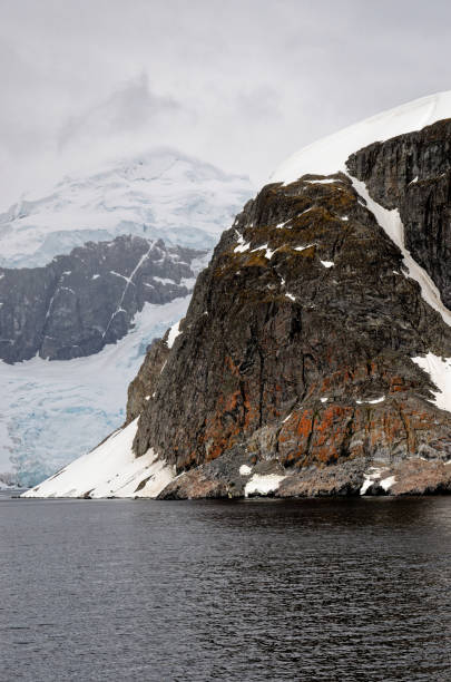 istock Coastline of Antarctica - Global Warming - Ice Formations 1391966186