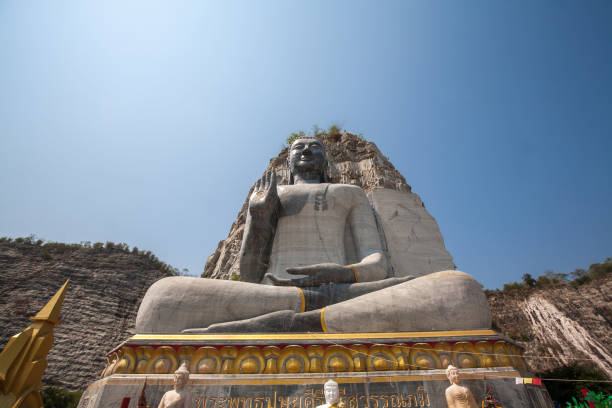 istock Phra Phuttha Pusaya Khiri Sri Suvarnabhumi (Luang Pho U Thong) 1391967065