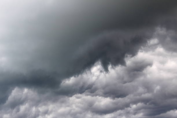istock Dark clouds gathered in the sky foreshadowing rain and thunder. 1391967222