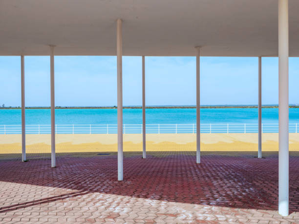 istock Promenade of the estuary 1391982265