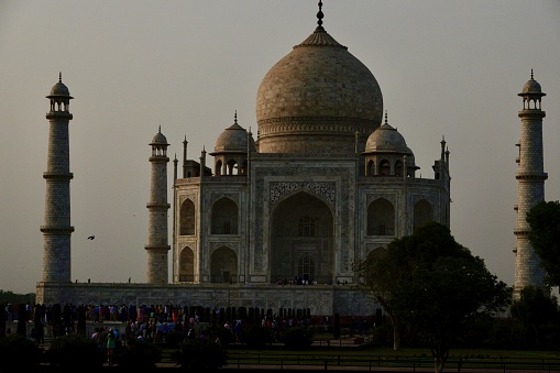 Taj Mahal, mausoleum complex in Agra, western Uttar Pradesh state, northern India. The Taj Mahal was built by the Mughal emperor Shah Jahān (reigned 1628–58) to immortalize his wife Mumtaz Mahal (“Chosen One of the Palace”), who died in childbirth in 1631, having been the emperor’s inseparable companion since their marriage in 1612. India’s most famous and widely recognized building, it is situated in the eastern part of the city on the southern (right) bank of the Yamuna (Jumna) River. Agra Fort (Red Fort), also on the right bank of the Yamuna, is about 1 mile (1.6 km) west of the Taj Mahal.