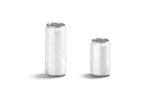 istock Blank white 330ml and 500ml soda can with drops mockup 1392115793
